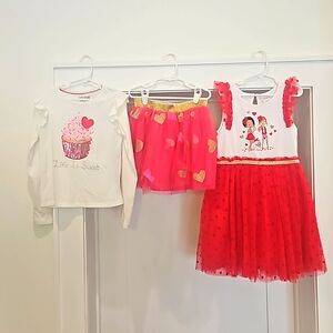 2 Girls Heart Dresses/Tutus